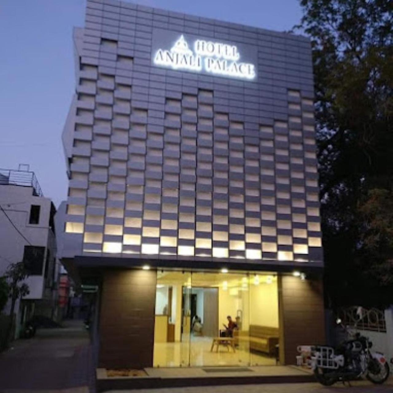 Hotel Anjali Palace ภุช ภายนอก รูปภาพ